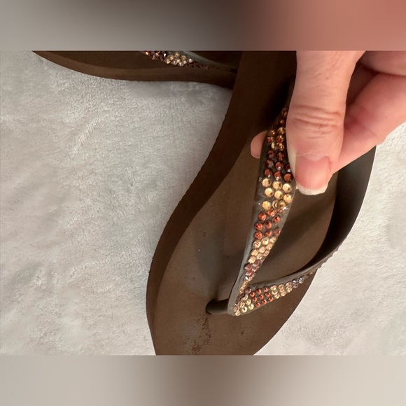 Lady Lanell Swarovski Crystal size 7 women’s brown wedge sandals. - Picture 3 of 6